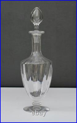 Carafe à liqueur en cristal de baccarat modèle Montaigne Capri H 24,5 cm signée