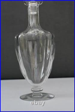 Carafe à liqueur en cristal de baccarat modèle Montaigne Capri H 24,5 cm signée