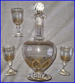 Carafe / flacon + 3 verres à liqueur cristal gravé et doré palmettes Baccarat