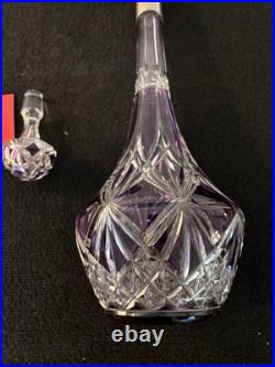 Carafe overlay violet en cristal de Baccarat Carafe overlay violet en cristal de Baccarat