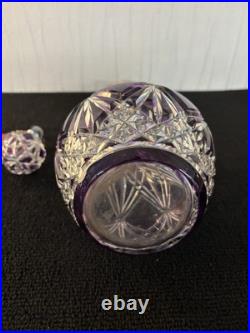 Carafe overlay violet en cristal de Baccarat Carafe overlay violet en cristal de Baccarat
