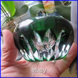 Cendrier en cristal de baccarat de couleur verte modèle Massena