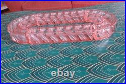 Chemin de table en cristal moulé torsadé bambou rose style BACCARAT