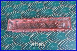 Chemin de table en cristal moulé torsadé bambou rose style BACCARAT