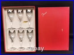 Coffret 6 Verres à Eau en Cristal de BACCARAT 18.5 cm. Modèle PERFECTION signé Coffret 6 Verres à Eau en Cristal de BACCARAT 18.5 cm. Modèle PERFECTION signé