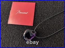 Collier galet violet en cristal de Baccarat