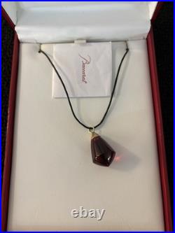 Collier goutte rouge en cristal de Baccarat