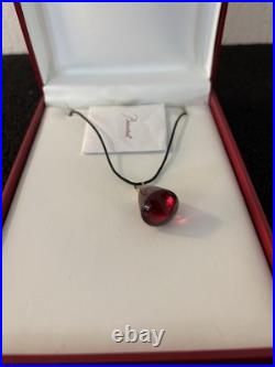 Collier goutte rouge en cristal de Baccarat