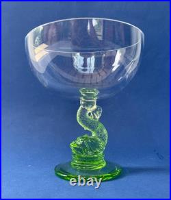 Coupe sur pied en cristal de Portieux modèle Dauphin Triton dlg de Baccarat