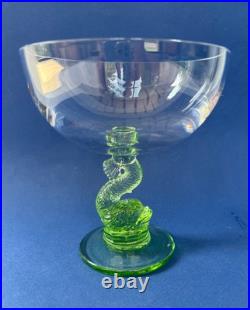 Coupe sur pied en cristal de Portieux modèle Dauphin Triton dlg de Baccarat