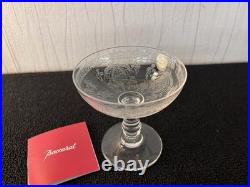 Coupes à champagne gravé modèle en cristal de Baccarat