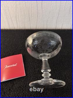 Coupes à champagne gravé modèle en cristal de Baccarat