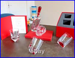 Cristal Baccarat, collection Projection rouge. En coffret, 1 carafe et 4 verres