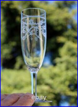 Cristal gravé de Baccarat 6 flûtes à Champagne Signées 6 engraved crystal Flutes Cristal gravé de Baccarat 6 flûtes à Champagne Signées 6 engraved crystal Flutes