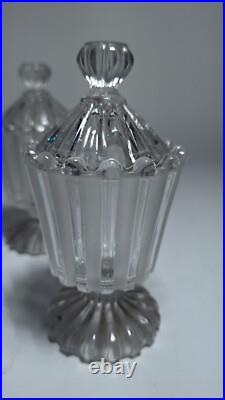 Deux Ancien moutardier cristal incolore et de cristal sablé signé BACCARAT Deux Ancien moutardier cristal incolore et de cristal sablé signé BACCARAT