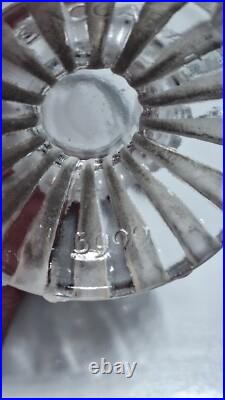Deux Ancien moutardier cristal incolore et de cristal sablé signé BACCARAT Deux Ancien moutardier cristal incolore et de cristal sablé signé BACCARAT