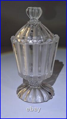 Deux Ancien moutardier cristal incolore et de cristal sablé signé BACCARAT Deux Ancien moutardier cristal incolore et de cristal sablé signé BACCARAT