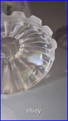 Deux Ancien moutardier cristal incolore et de cristal sablé signé BACCARAT Deux Ancien moutardier cristal incolore et de cristal sablé signé BACCARAT