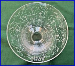 Elégant vase en cristal de Baccarat signé Modèle Michel Ange H 17,5 cm