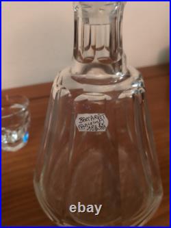Ensemble carafe et 6 verres en cristal de Baccarat (prix du lot)