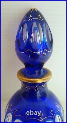 Flacon De Parfum Cristal Bleu Et Dore Taille Baccarat France Modele De 1949