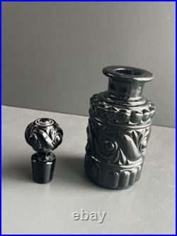 Flacon En Cristal Noir Baccarat Modelé Russe