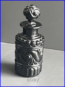 Flacon En Cristal Noir Baccarat Modelé Russe