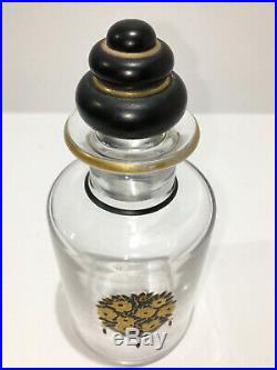 Flacon à parfum en cristal de BACCARAT décor émaillé Georges Chevalier