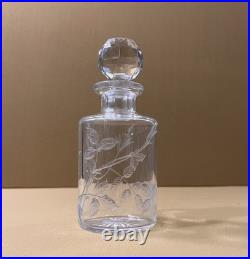 Flacon à parfum en cristal taillé BACCARAT série F 74 modèle EGLANTIER 15,5 cm