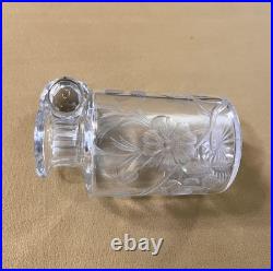 Flacon à parfum en cristal taillé BACCARAT série F 74 modèle EGLANTIER 15,5 cm
