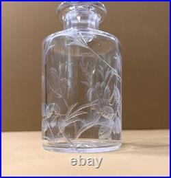 Flacon à parfum en cristal taillé BACCARAT série F 74 modèle EGLANTIER 15,5 cm