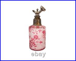 Flacon vaporisateur parfum ancien cristal de Baccarat gravé à l'acide églantier