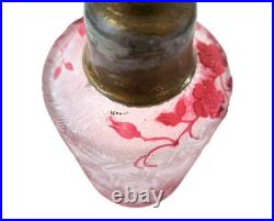 Flacon vaporisateur parfum ancien cristal de Baccarat gravé à l'acide églantier