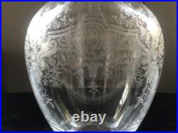 Grande carafe en cristal gravé BACCARAT Medicis forme 8470 gravure 8828