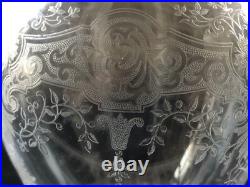 Grande carafe en cristal gravé BACCARAT Medicis forme 8470 gravure 8828