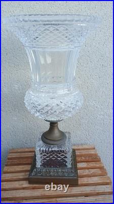 Imposant Vase Médicis En Cristal Taillé Sur Pied Création vaudeville à Baccarat