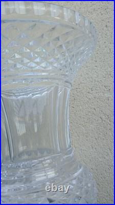Imposant Vase Médicis En Cristal Taillé Sur Pied Création vaudeville à Baccarat