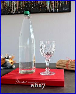 Juvisy cristal Baccarat. 8 verres à eau N°2. H16,3cm. Non estampillé Juvisy cristal Baccarat. 8 verres à eau N°2. H16,3cm. Non estampillé