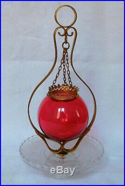 Lampe à huile en CRISTAL DE BACCARAT rouge et blanc, modèle Renaissance SIGNEE