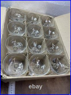 Lot 12 Coupe à champagne modèle Genova en cristal de Baccarat Réf 26/1841