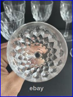 Lot 12 Verres A Vin En Cristal Baccarat modèle à écaille