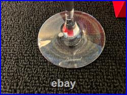 Lot 2 flûtes à champagne modèle château en cristal de Baccarat (prix des deux) Lot 2 flûtes à champagne modèle château en cristal de Baccarat (prix des deux)