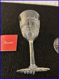 Lot 2 verres à vin blanc modèle Dombasle en cristal de Baccarat (prix des 2)mod2 Lot 2 verres à vin blanc modèle Dombasle en cristal de Baccarat (prix des 2)mod2
