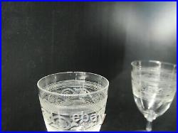 Lot 6 verres à vin blanc cristal gravé Baccarat gravure 7742 Athénienne 10,9 cm