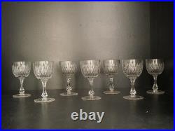 Lot 7 Verres à vin blanc en cristal taillé Baccarat forme 6186 taille 8357 Lot 7 Verres à vin blanc en cristal taillé Baccarat forme 6186 taille 8357