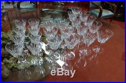 Lot de 23 verres en cristal de Baccarat modèle Cassino