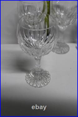Lot de 4 verres à vin Baccarat Masséna en cristal 16 cm Lot de 4 verres à vin Baccarat Masséna en cristal 16 cm