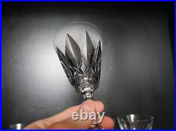 Lot de 6 verres à eau en cristal taillé Baccarat modèle Tourville 18 cm Lot de 6 verres à eau en cristal taillé Baccarat modèle Tourville 18 cm