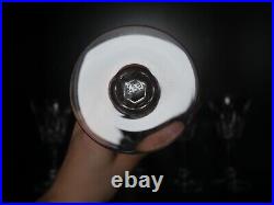 Lot de 6 verres à eau en cristal taillé Baccarat modèle Tourville 18 cm Lot de 6 verres à eau en cristal taillé Baccarat modèle Tourville 18 cm