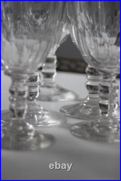 Lot de 7 Anciens Verres à Vin ou Porto en Cristal Baccarat, Modèle Gondole Lot de 7 Anciens Verres à Vin ou Porto en Cristal Baccarat, Modèle Gondole
